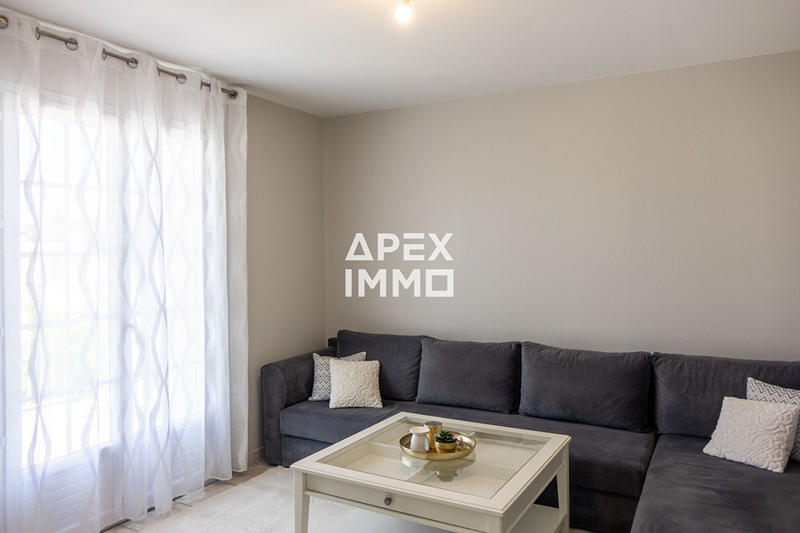 Maison - 142 m² - 6 pièces