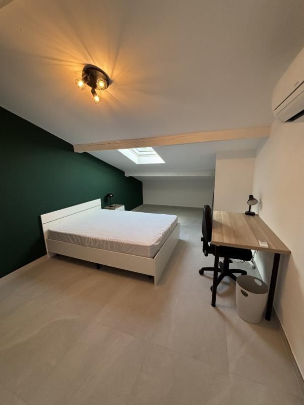 Chambre - 13 m² - 1 pièce