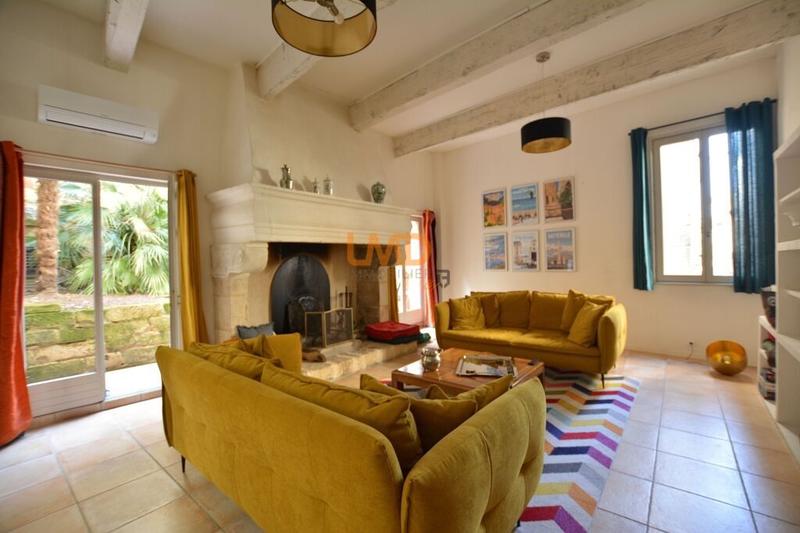 Demeure - 184 m² - 5 pièces