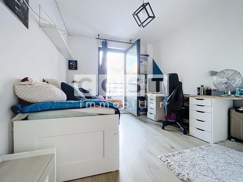 Appartement - 83 m² - 4 pièces