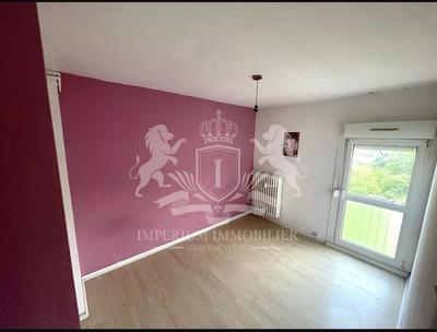 Appartement - 83 m² - 5 pièces