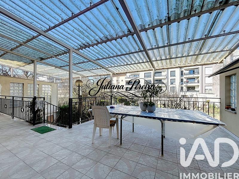 Maison - 172 m² - 7 pièces