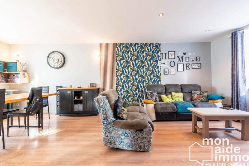 Maison traditionnelle - 163 m² - 6 pièces