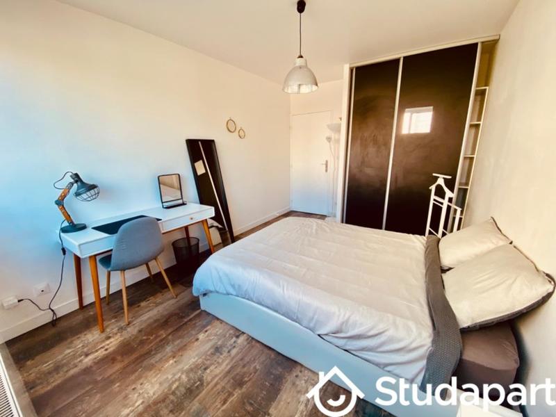 Chambre - 12 m² - 1 pièce