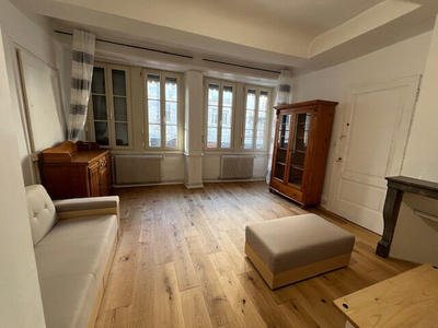 Appartement - 60 m² - 2 pièces