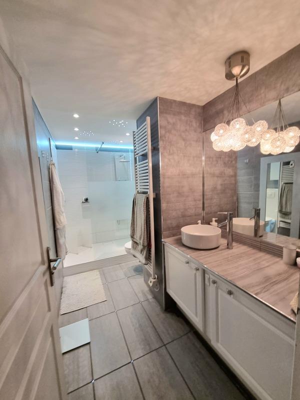 Appartement - 132 m² - 5 pièces