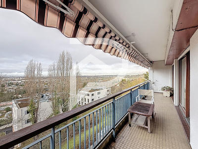 Appartement - 103 m² - 5 pièces