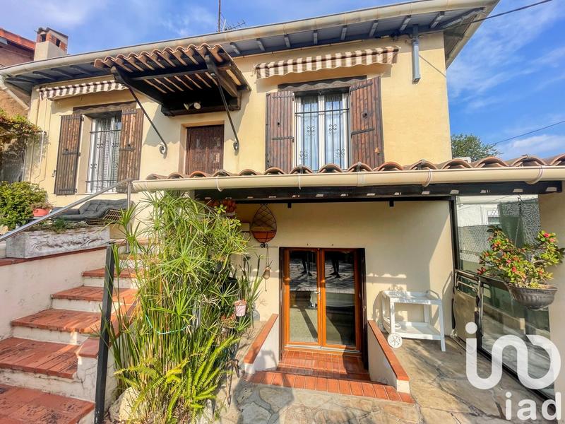 Maison - 96 m² - 3 pièces