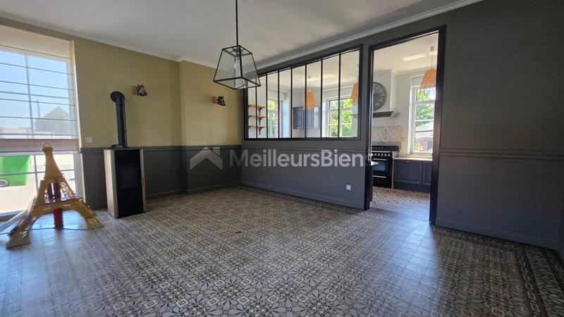 Maison - 227 m² - 9 pièces
