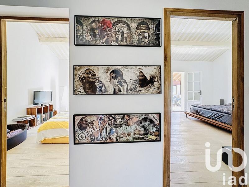 Maison - 300 m² - 8 pièces