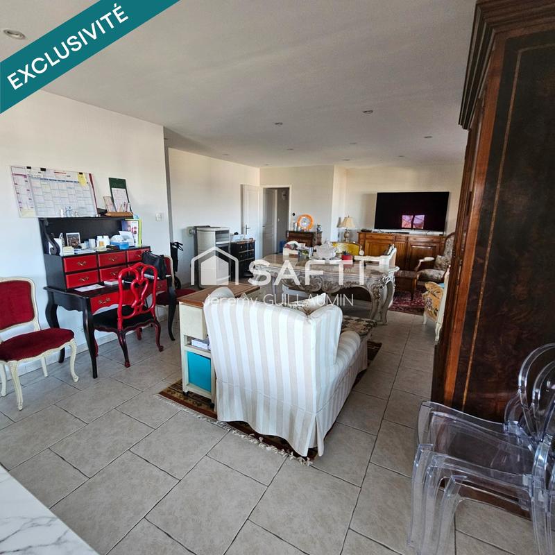 Maison - 251 m² - 7 pièces