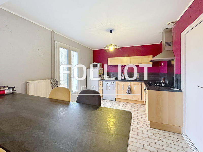 Maison - 90 m² - 4 pièces