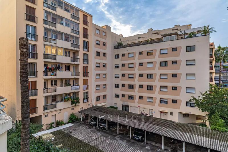 Studio - 19 m² - 1 pièce