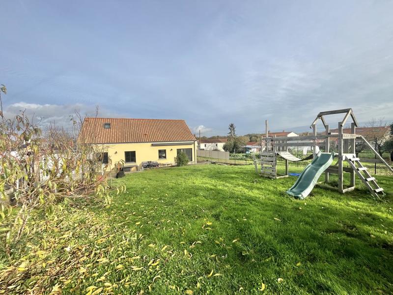 Pavillon - 121 m² - 7 pièces