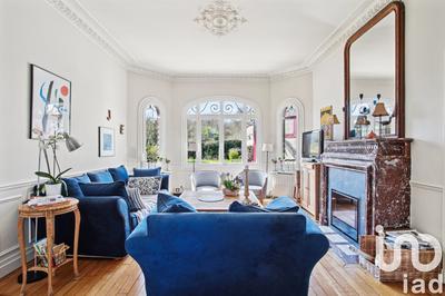 Maison - 171 m² - 6 pièces