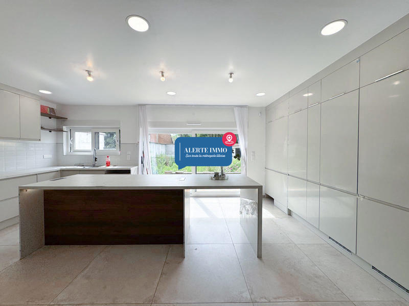 Maison - 122 m² - 5 pièces