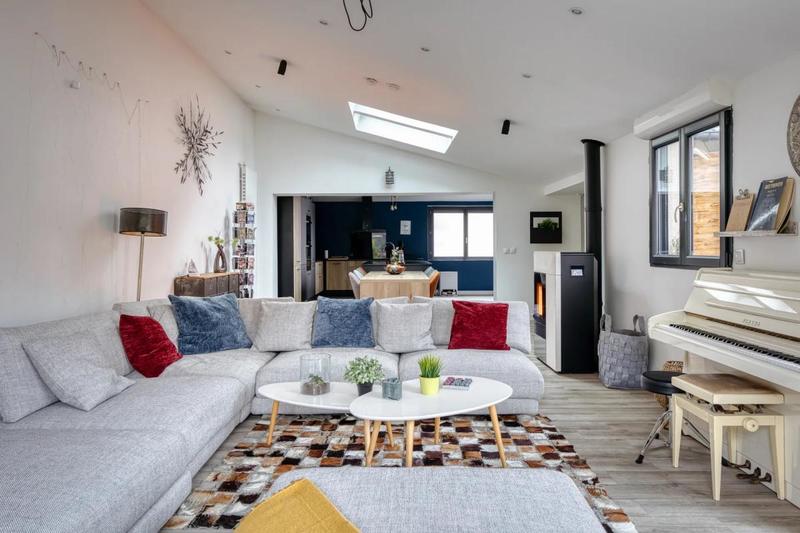 Maison - 185 m² - 7 pièces