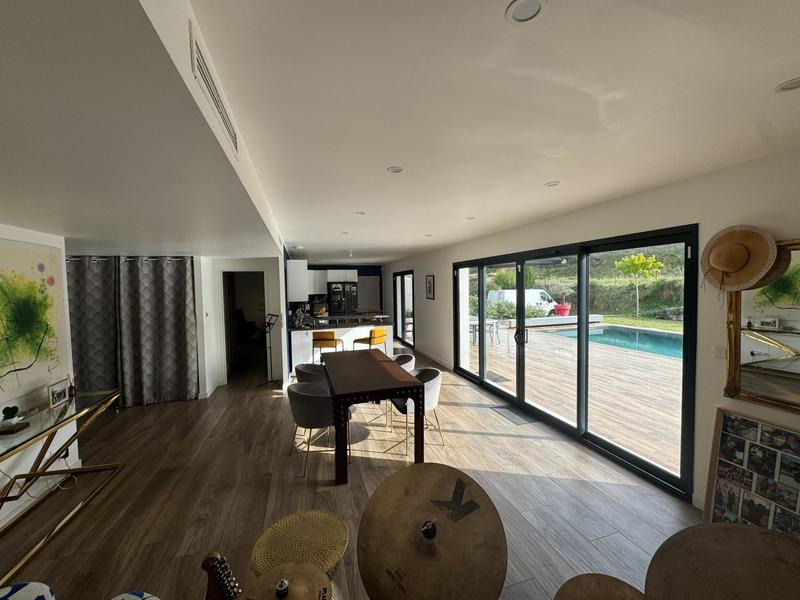 Maison - 166 m² - 5 pièces