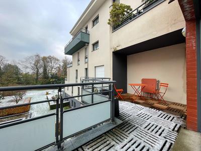 Appartement - 85 m² - 3 pièces