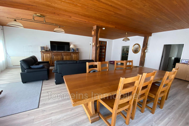 Maison - 260 m² - 8 pièces