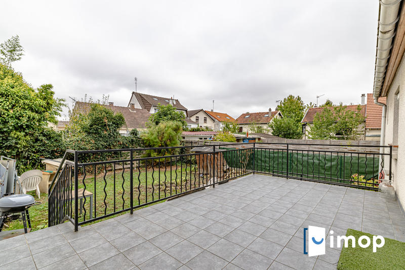 Maison - 136 m² - 5 pièces