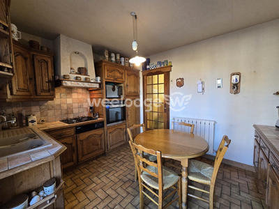 Maison - 142 m² - 6 pièces