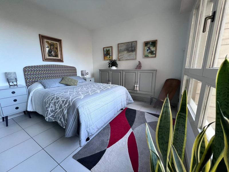 Appartement - 98 m² - 4 pièces