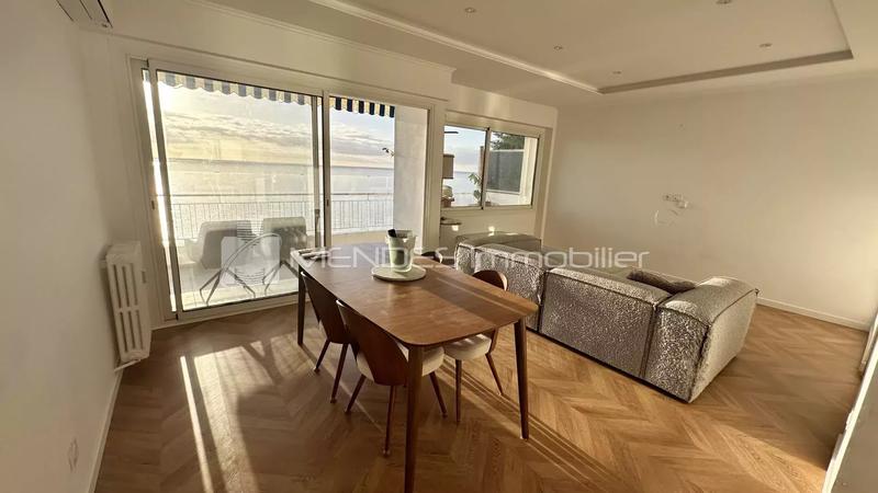 Appartement - 84 m² - 3 pièces