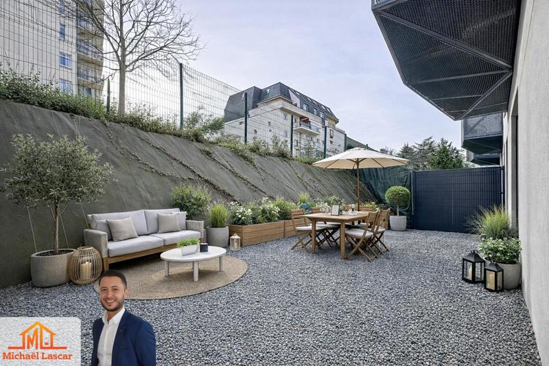 Appartement - 105 m² - 5 pièces