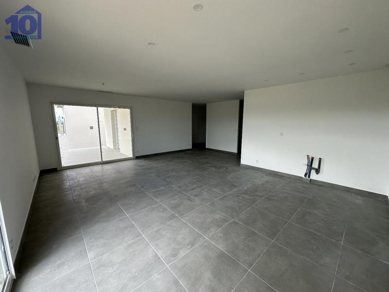 Maison - 96 m² - 5 pièces