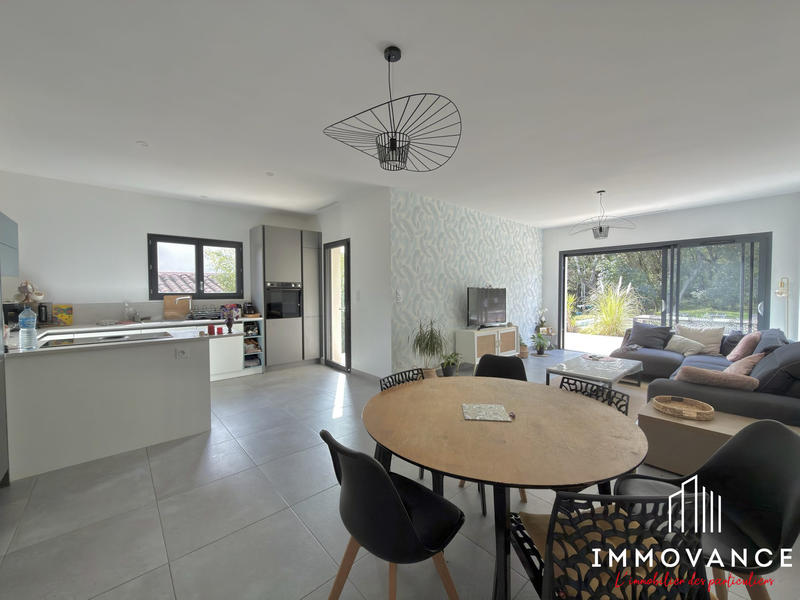 Maison contemporaine - 120 m² - 5 pièces