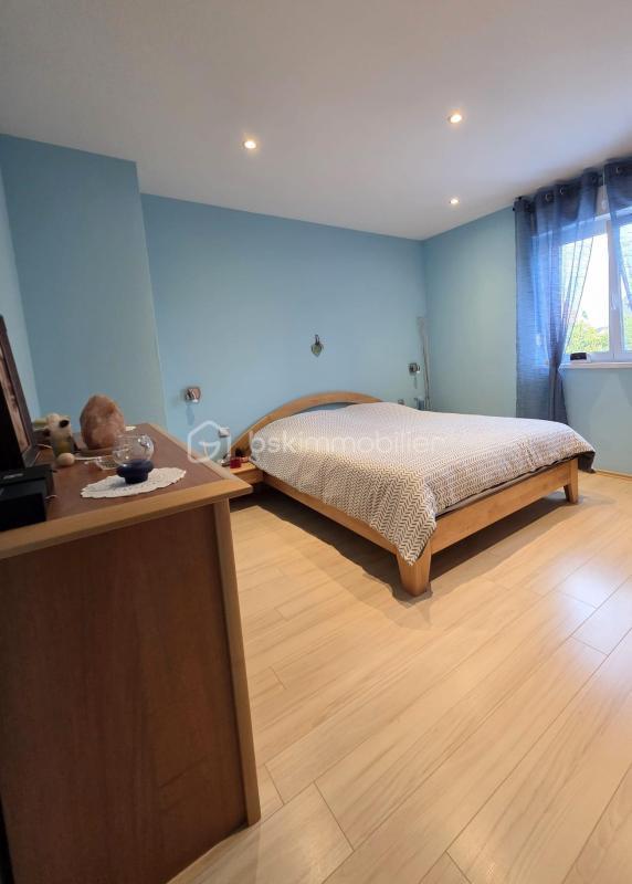 Maison - 272 m² - 11 pièces