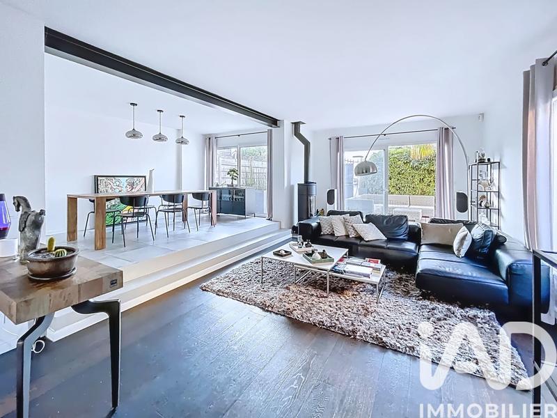 Maison - 192 m² - 7 pièces