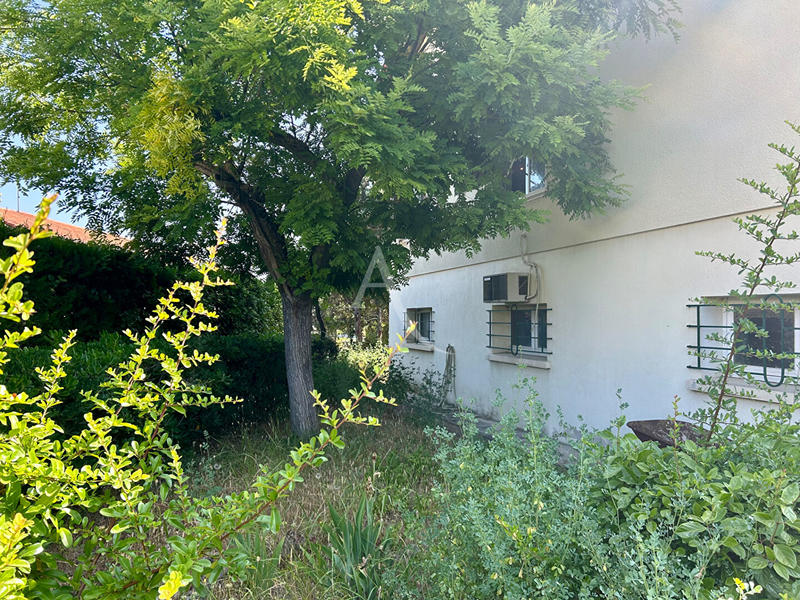 Maison - 141 m² - 8 pièces