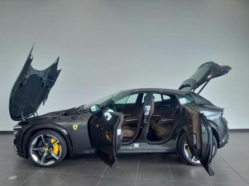 Ferrari Purosangue 6.5 V12 725 ch