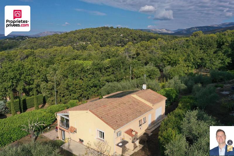 Villa - 183 m² - 6 pièces