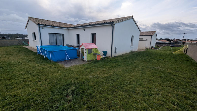 Maison - 95 m² - 5 pièces