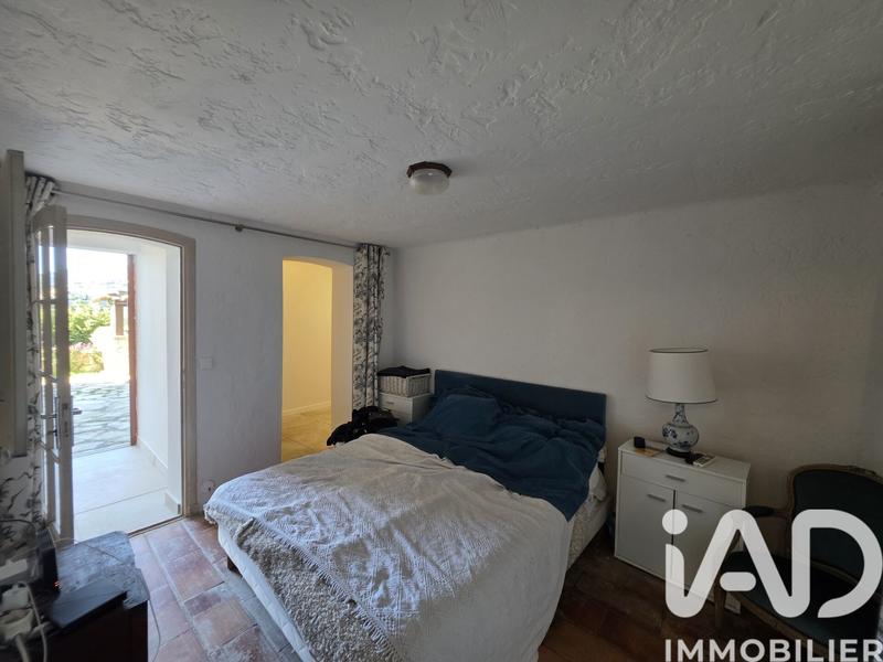 Maison - 232 m² - 7 pièces