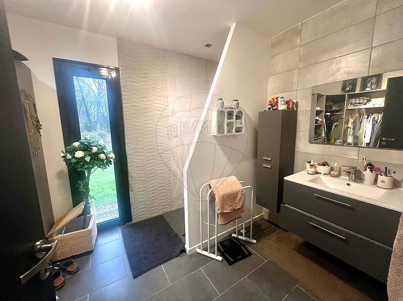 Maison - 145 m² - 6 pièces