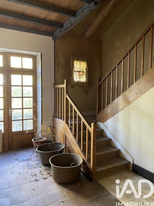 Maison - 220 m² - 12 pièces