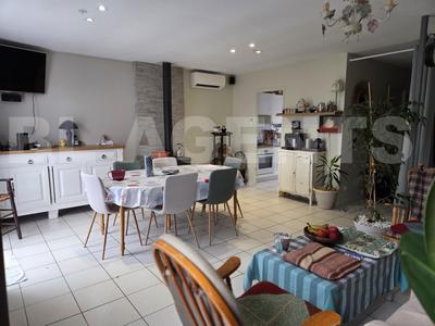 Pavillon - 122 m² - 7 pièces