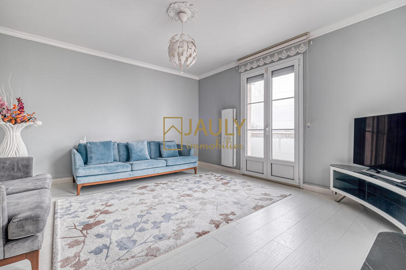 Maison - 340 m² - 10 pièces