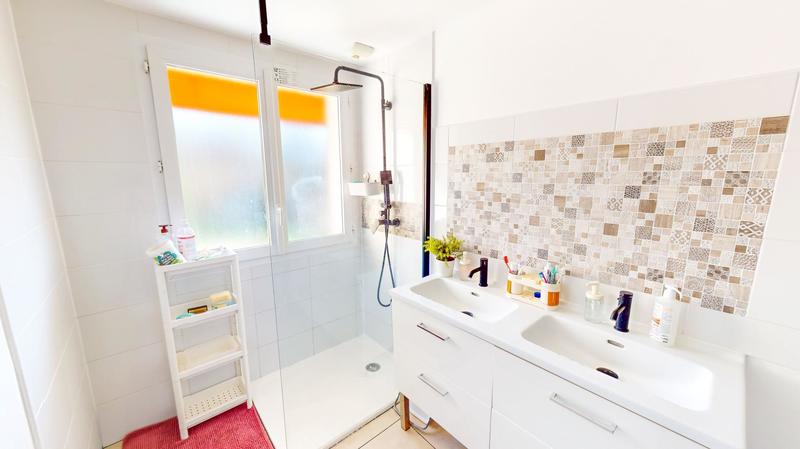 Maison - 76 m² - 4 pièces