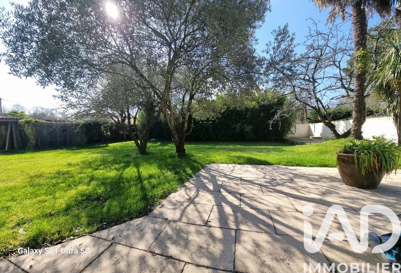 Maison - 206 m² - 6 pièces