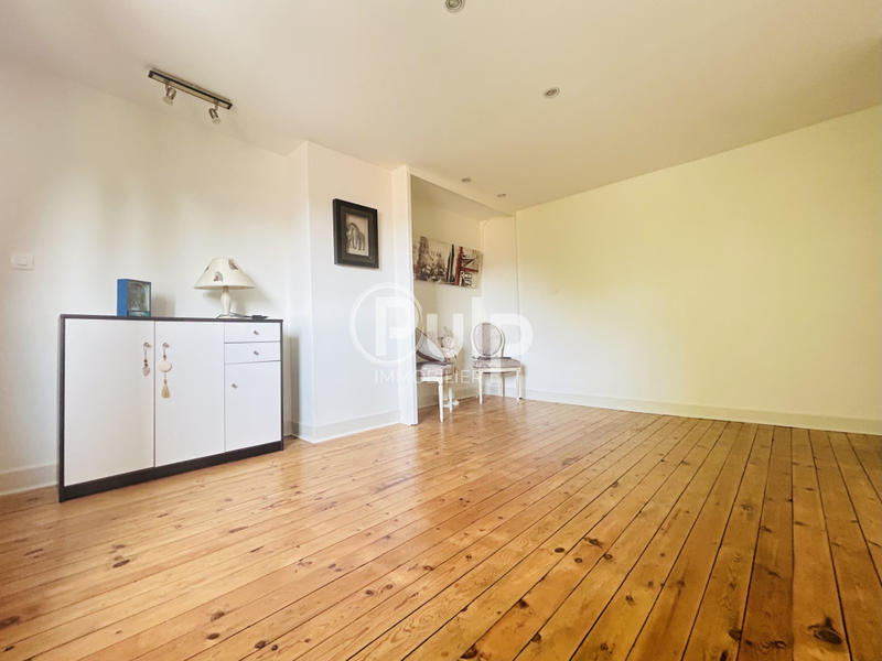 Maison - 184 m² - 6 pièces