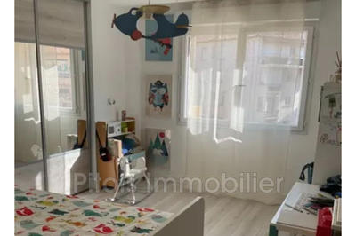 Appartement - 103 m² - 4 pièces