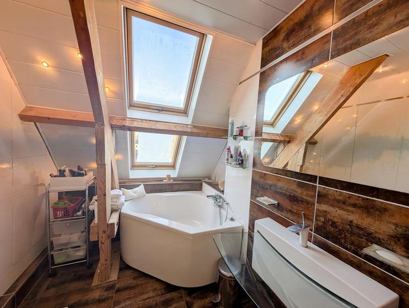 Maison - 199 m² - 7 pièces