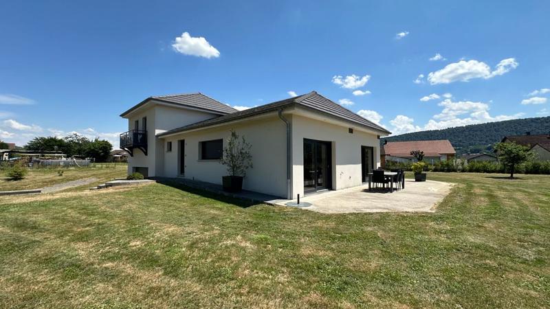 Maison - 135 m² - 6 pièces