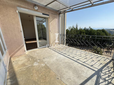 Maison - 84 m² - 4 pièces