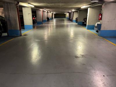 Parking / Garage - 12 m²